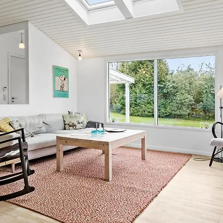 بيت للعطل Beautiful In Dronningmølle